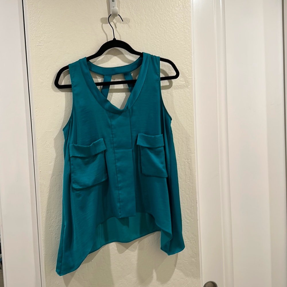 Teal BCBG sleeveless top